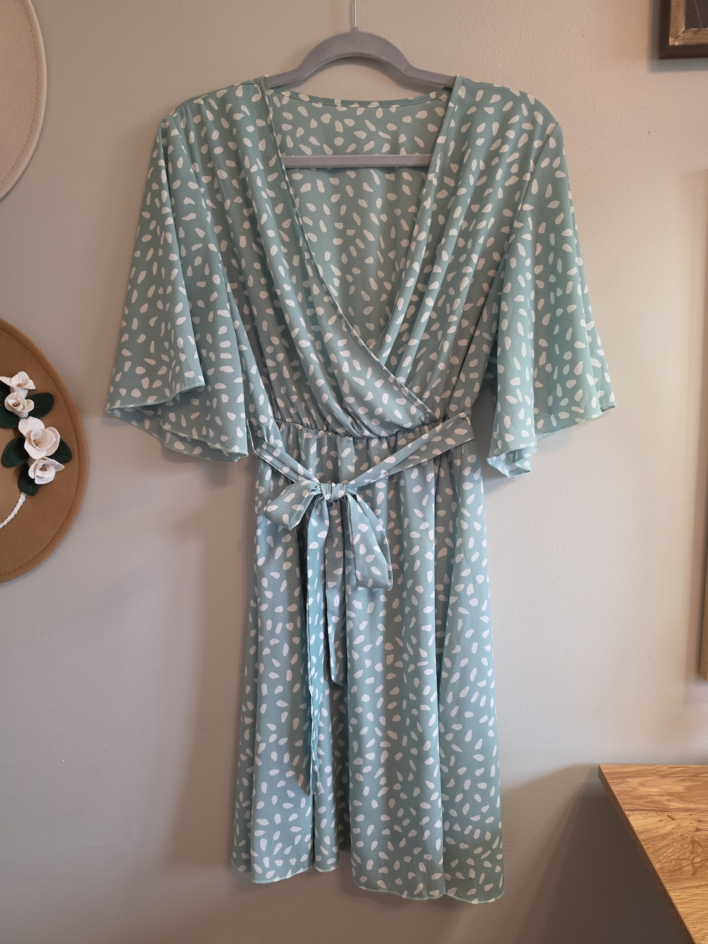 SHEIN Mint Green Printed Wrap Dress with Tie Waist